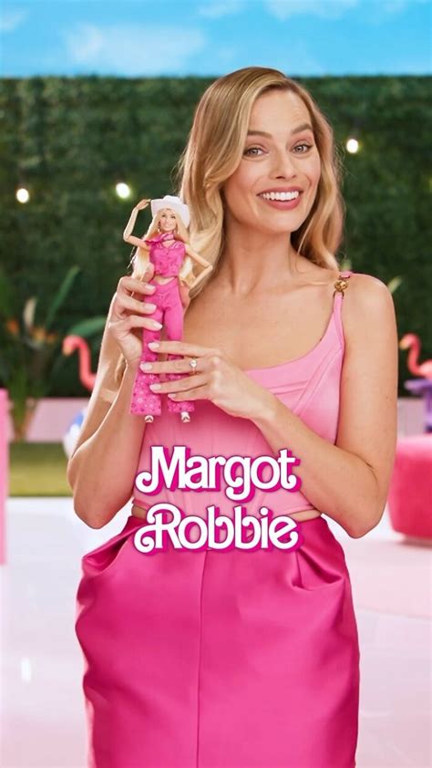 Margot Robbie Brutally Trolled For Showing Off Baby Bump: .